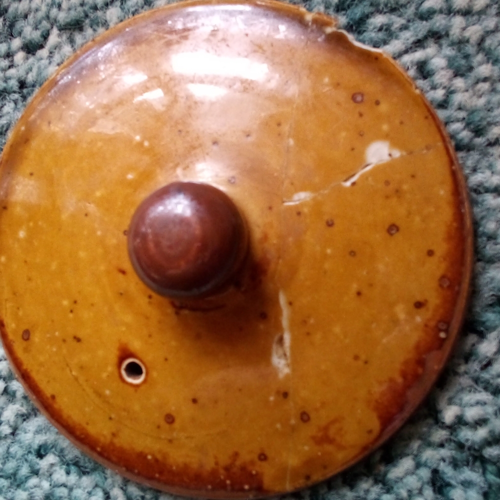 Tan Flowered Teapot with 5 cups - Picture 3 of 9